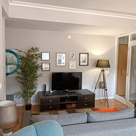Apartamento Acolhedor No Centro De *